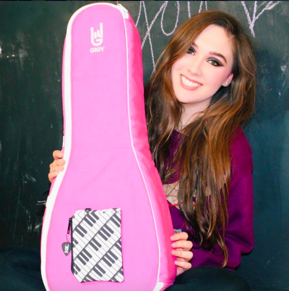 Alex Marie Brinkley's Debut Single "Broken" is coming soon!